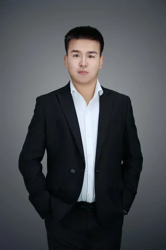 西安获得“蜗牛之星”时拍摄的形象照